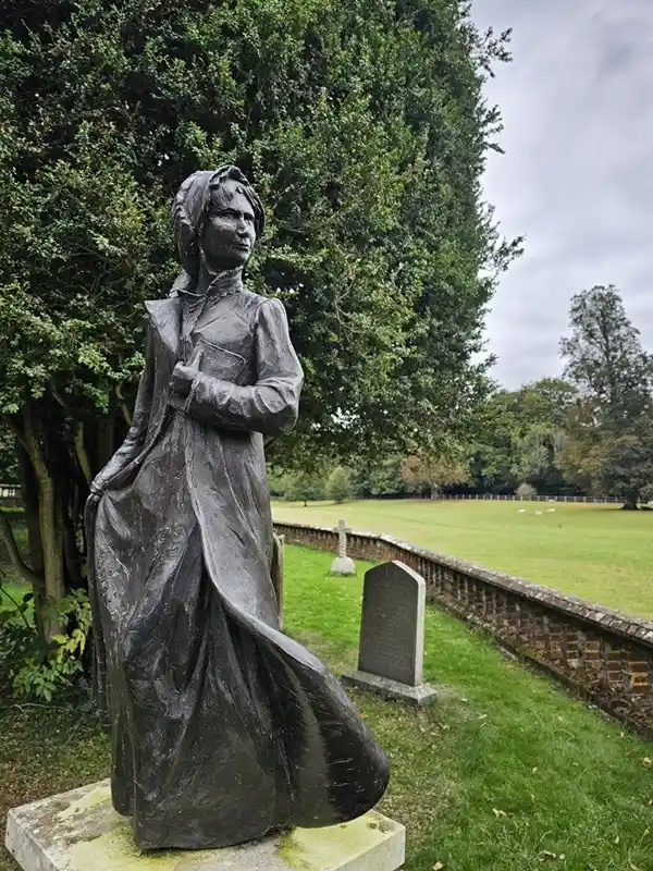 Jane Austen Statue
